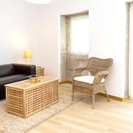 With 2 Bedrooms In With Wifi *